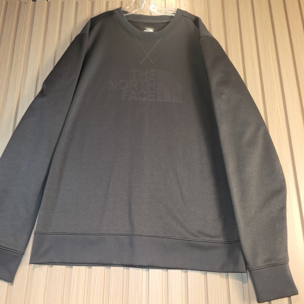 The North Face Mountain Athletics Mens Gray Crewneck Fleece Sweatshirt Medium